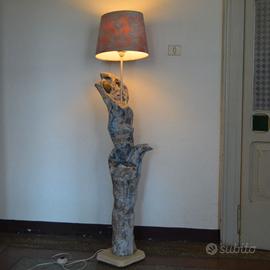 Lampada artistica a piantana