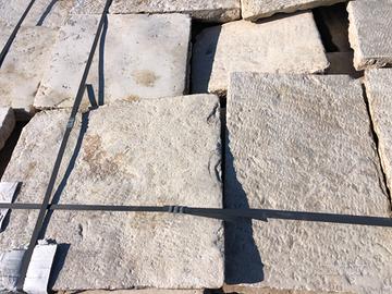 Affascinanti basole da pavimento di recupero