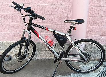 MTB Lee Cougan Nitro (M),freni disco mecc.