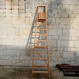 Scala di legno a 9 scalini