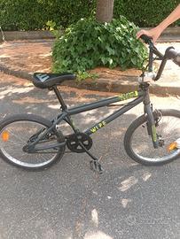bicicletta bmx