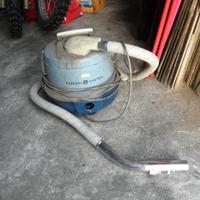 Aspirapolvere vintage.