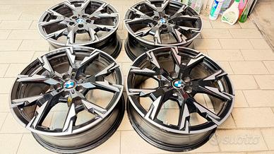 4 CERCHI ORIGINALI BMW 19 pollici ottime condizion