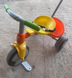Triciclo con maniglione