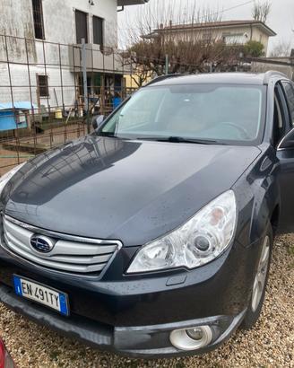 Subaru Outback 2.5 gpl bifuel awd