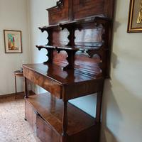 Mobile in legno con piattaia