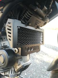 Copriradiatore hypermotard 796