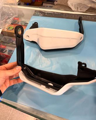 Paramani antivento per Honda