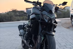 Kawasaki Z900 my25