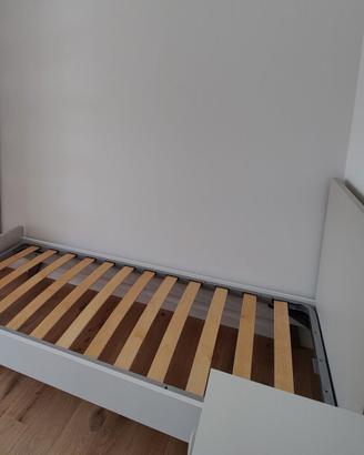 Letto e libreria nuovi