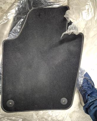 tappetino anteriori polo 5