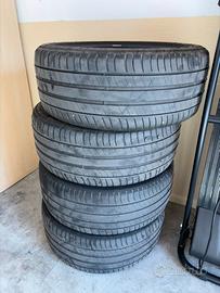 4 pneumatici invernali Michelin 225/45 R17