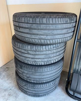 4 pneumatici invernali Michelin 225/45 R17