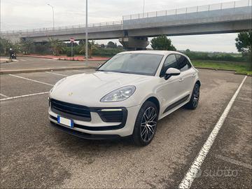 Porsche Macan 2.0 265CV
