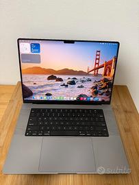 Macbook Pro 16" - M1 Pro, 16GB, 512GB - Layout US