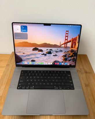 Macbook Pro 16" - M1 Pro, 16GB, 512GB - Layout US