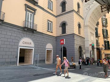 Immobili via Chiaia Napoli