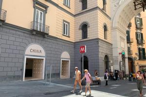 Immobili via Chiaia Napoli