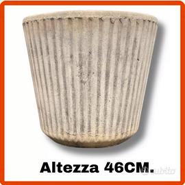 Vaso rotondo in cemento per esterno