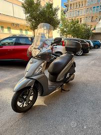 Kymco People GT 300i