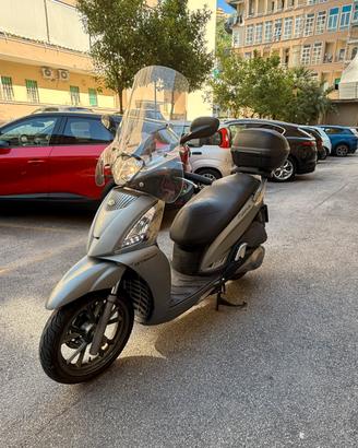 Kymco People GT 300i
