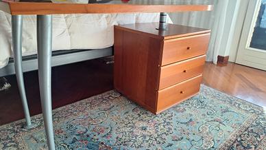 scrivania in legno ciliegio