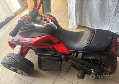 Quad a batteria per bambini fino a 40 kg