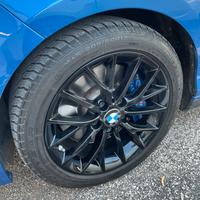 Cerchi BMW originali con gomme termiche