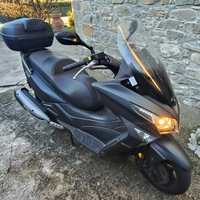 Kymco Xtwon 300i