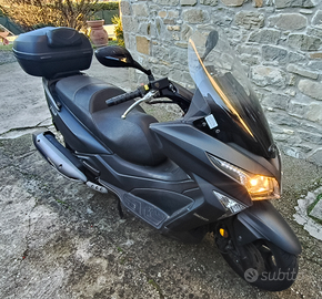 Kymco Xtwon 300i