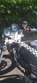 TRIUMPH TRUXTON 900 DEL 2006