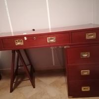 stanza color ciliegio 