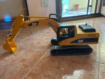 Modellino escavatore Cat