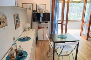 appartamento su due livelli 600mt dal mare