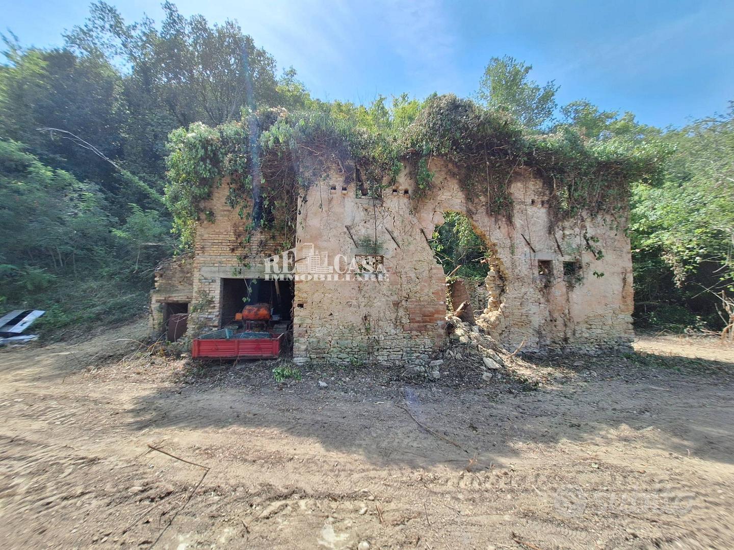 Casale / Rustico - Montefiore dell'Aso - Vista 2