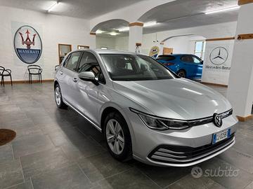 Volkswagen Golf 8 2.0 TDI DSG SCR Style