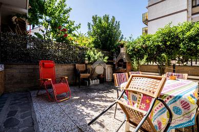 VILLA A SCHIERA A MENTANA