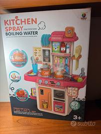 Cucina giocattolo