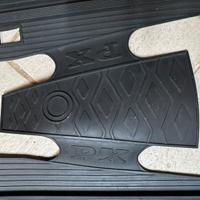 Tappeto Nero in gomma Piaggio Vespa Px 125/150/200