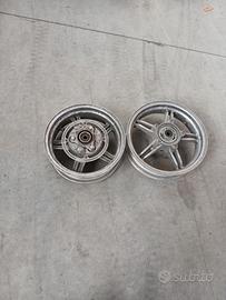 Cerchi burgman 650 anteriore e posteriore