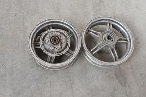 Cerchi burgman 650 anteriore e posteriore