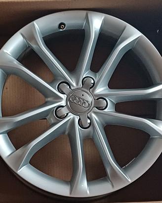 CERCHI LEGA ORIG AUDI A3 Q2 Q3 s.line misura 18