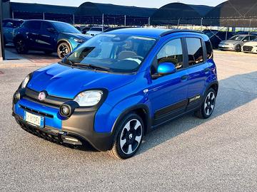 FIAT Panda 1.0 FireFly S&S Hybrid Pandina / Cros