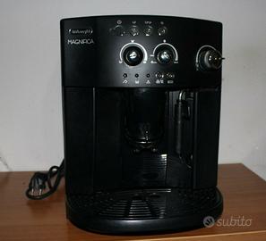 macchina da caffè De Longhi, marca Magnifica 
