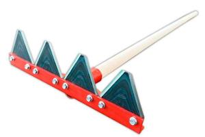 Rastro decespugliatore 4 denti con manico in legno