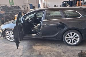 Opel astra 2011