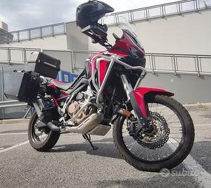 Africa Twin 1100 manuale