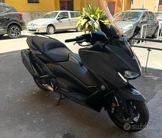 Yamaha tmax 560 tech max 2021
