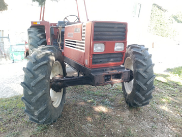 Trattore Fiat 880 dth