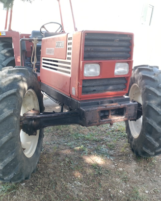 Trattore Fiat 880 dth